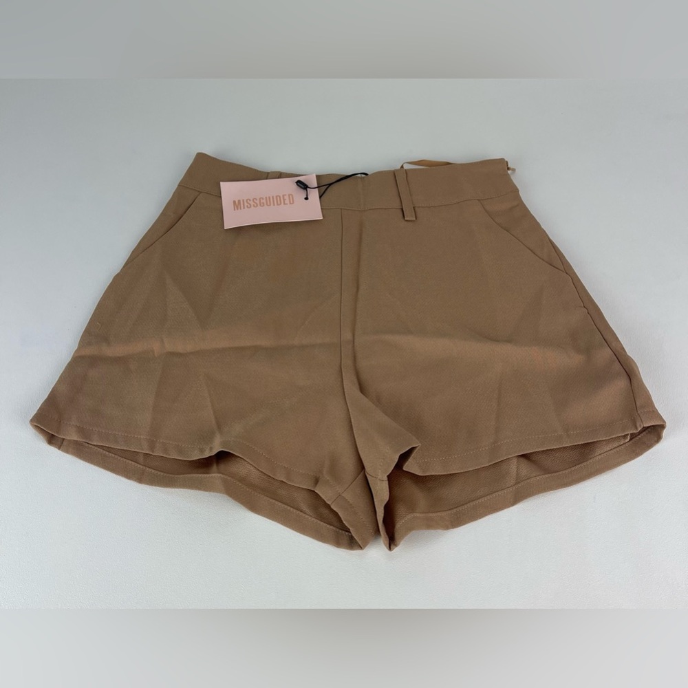 TAILORED SHORT